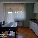 Rooms & Apartments Amelee